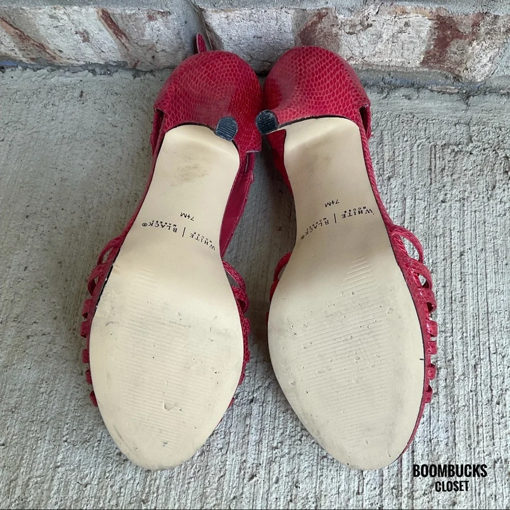 White House Black Market Coral Snake Skin Scrappy Peep Toe Pump
